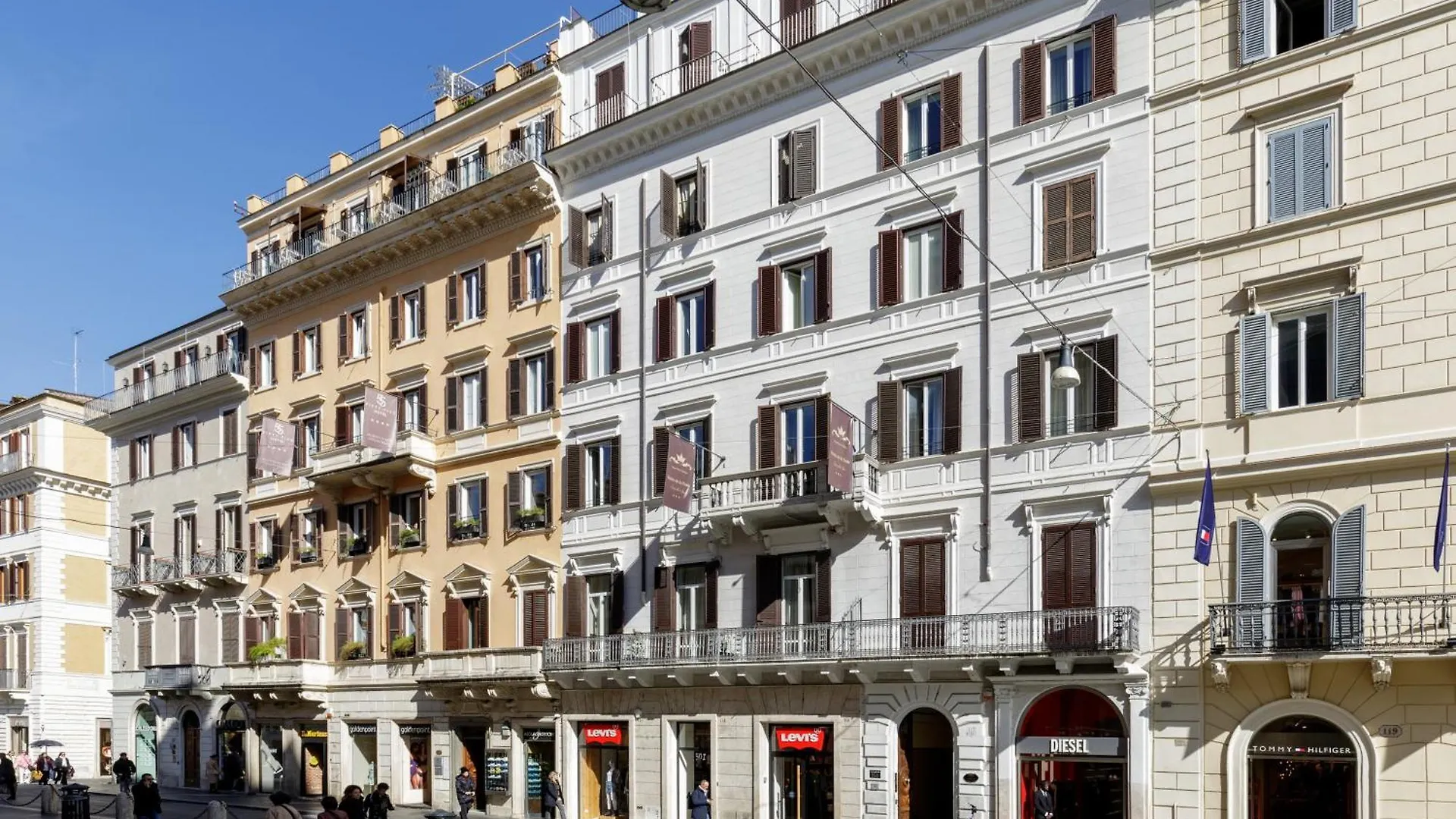 Corso Grand Suite Rome Bed & Breakfast