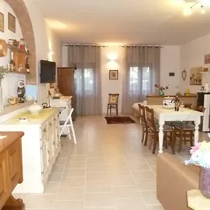 https://olivias-house.it-tuscanyhotel.com